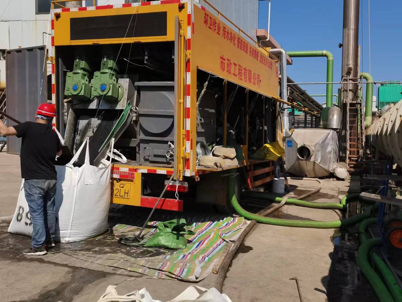 任县淤泥压干处理